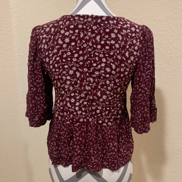 Flowy floral crop top Arizona jean co size medium - Picture 2 of 4